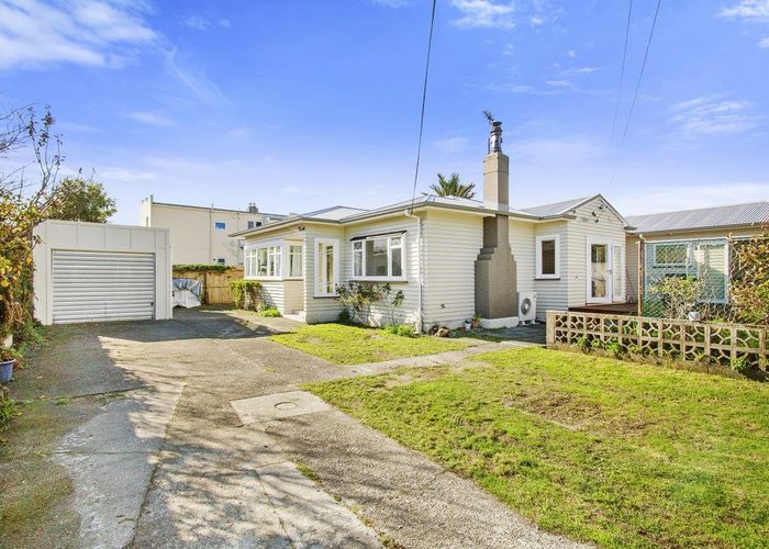  at 5 Meadows Avenue, Waiwhetu, Lower Hutt, Wellington
