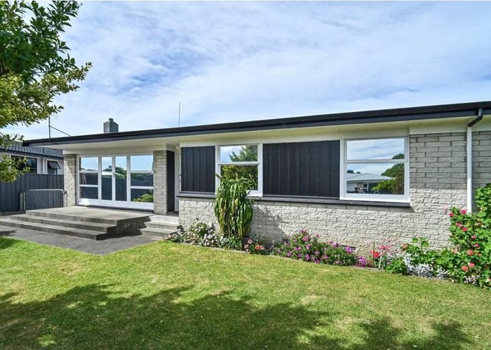  at 52 Folkestone Drive, Flaxmere, Hastings