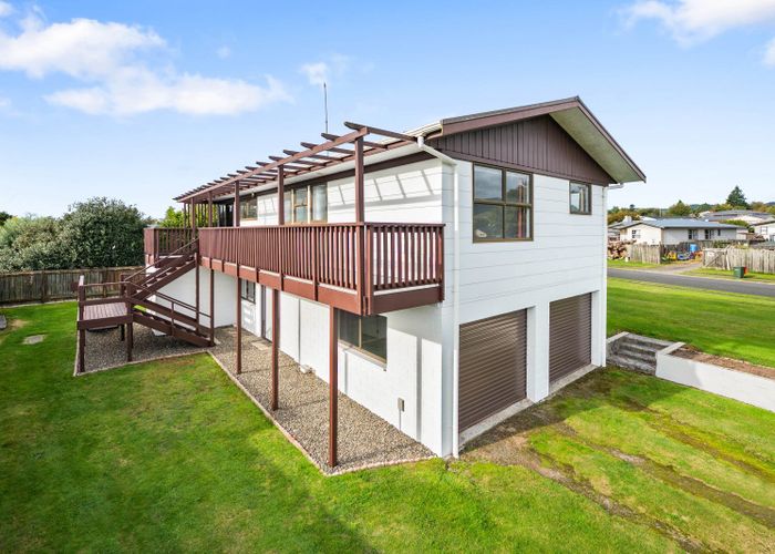 Free property data for 2 Thackeray Place, Owhata, Rotorua homes.co.nz