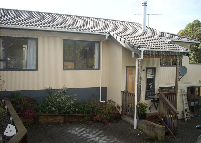  at 6B Topliss Dr, Northcross, North Shore City, Auckland