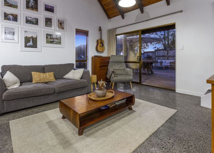  at 19 Bernard Magnus Lane, Greenhithe, Auckland