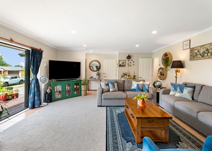  at 52 Wattle Farm Road, Wattle Downs, Manukau City, Auckland