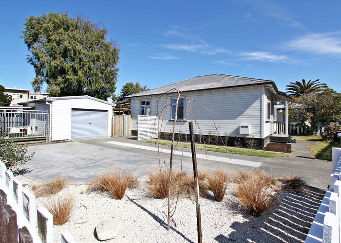  at 2/98 Thackeray Street, Napier South, Napier
