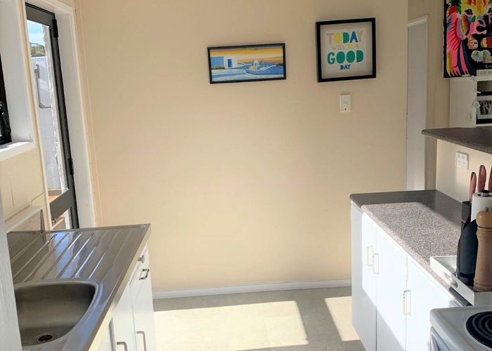  at 2/6 Amy Street, Ellerslie, Auckland City, Auckland