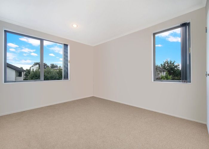  at 9 Kauri Drive, Takanini, Papakura, Auckland