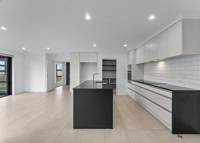  at 16 Parkgrove Crescent, Pokeno, Franklin, Auckland