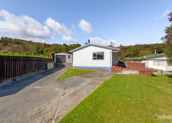  at 21 Oaklands Grove, Clouston Park, Upper Hutt