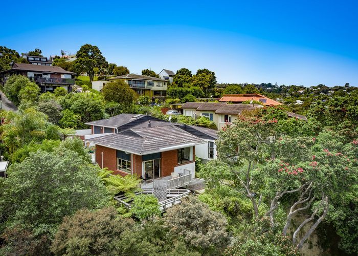  at 24 Brigantine Drive, Beach Haven, Auckland