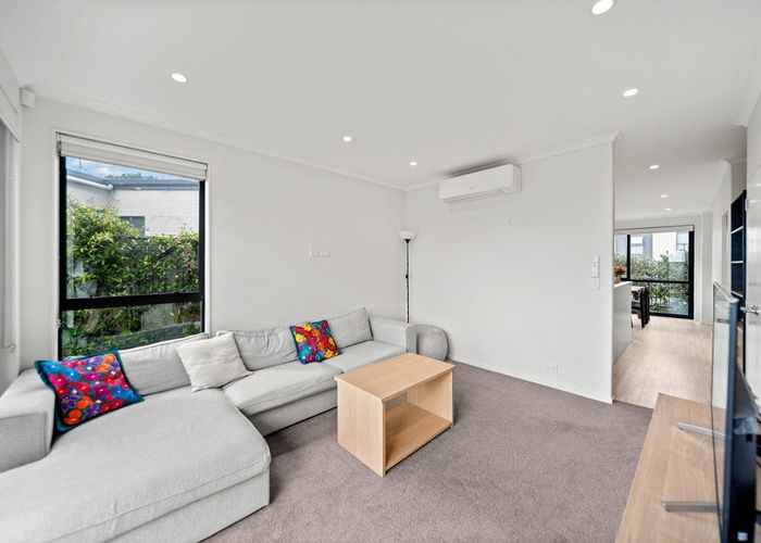  at 37 Matairangi Avenue, Totara Heights, Auckland