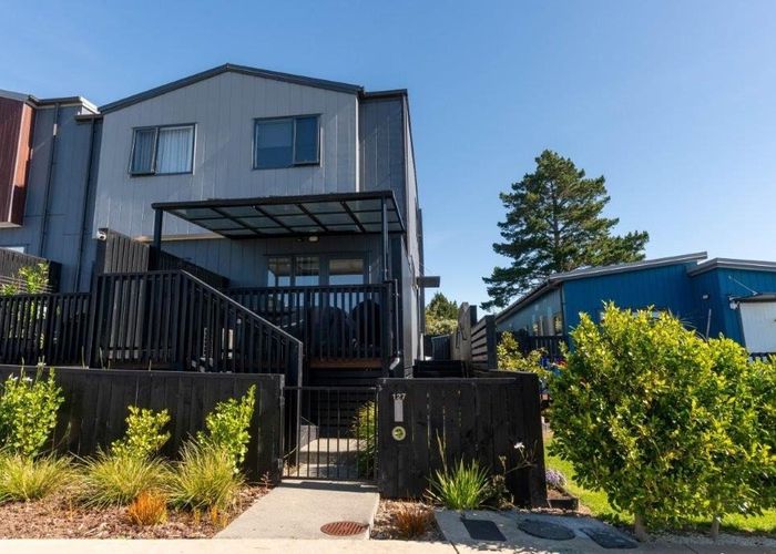  at 127 Tahere Road, Totara Park, Manukau City, Auckland