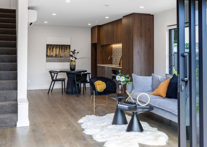  at 7/98 Walker Road, Point Chevalier, Auckland