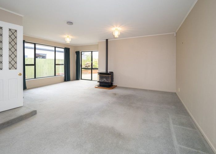  at 2 Trellech Place, Allenton, Ashburton