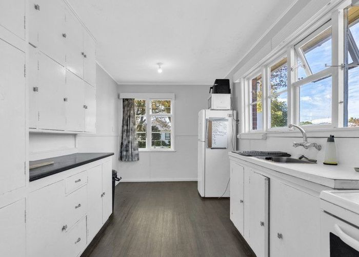  at 21 Ballantyne Avenue, Upper Riccarton, Christchurch City, Canterbury