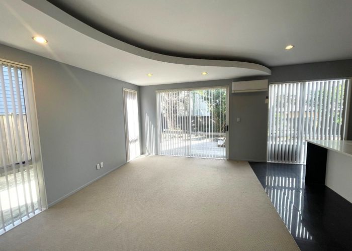  at 14 Stamford Crescent, Flat Bush, Auckland