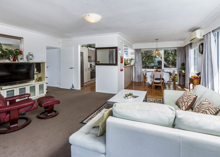  at 4/30 Castor Bay Road, Castor Bay, Auckland