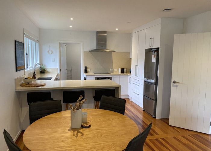  at 44 Flanshaw Road, Te Atatu South, Waitakere City, Auckland