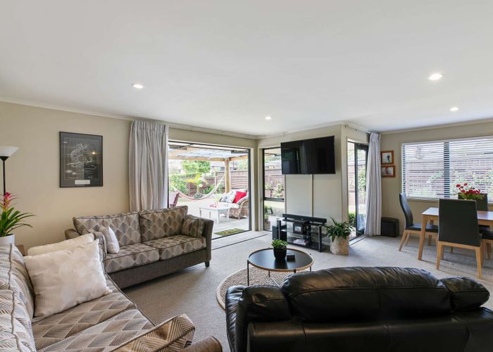  at 2 Eagle Street, Welcome Bay, Tauranga