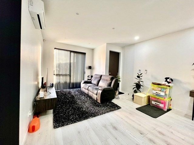  at 125 Tarapuka Road, Westgate, Auckland