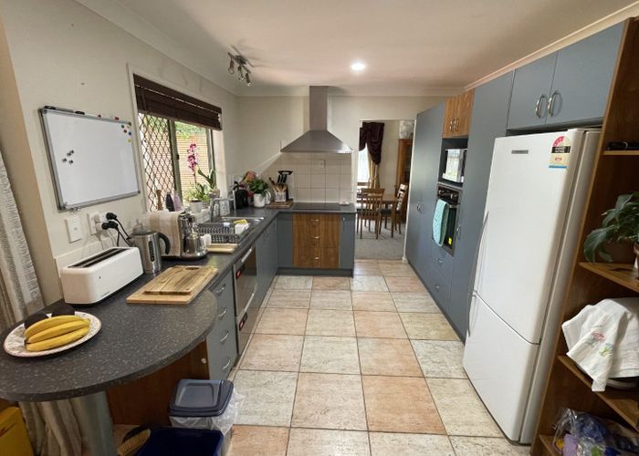  at 7 Belcoo Crescent, Dannemora, Manukau City, Auckland