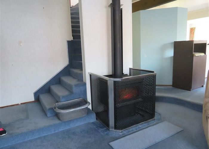  at 615 Avenue Road West, Saint Leonards, Dunedin, Otago