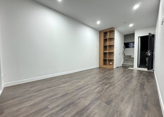  at 4/32 Airfield Road, Takanini, Papakura, Auckland