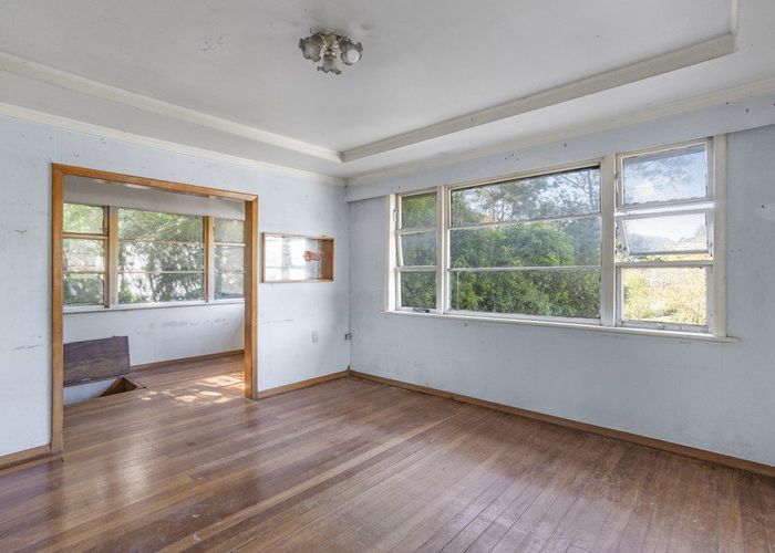  at 8 Stokes Valley Road, Stokes Valley, Lower Hutt