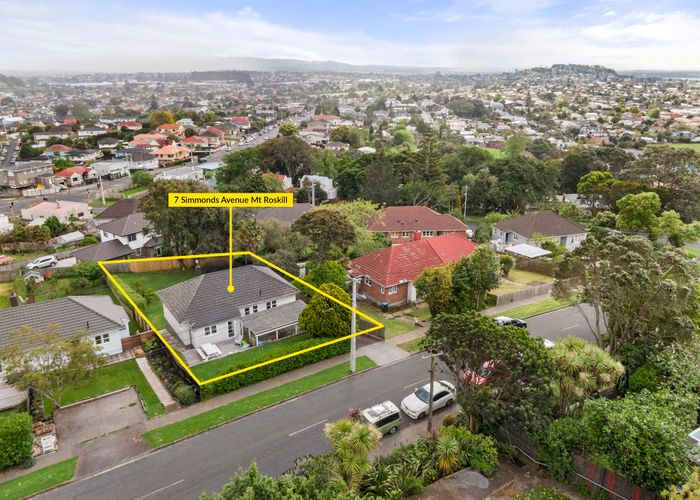  at 7 Simmonds Avenue, Mount Roskill, Auckland