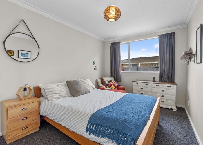  at 1/310 Memorial Avenue, Burnside, Christchurch