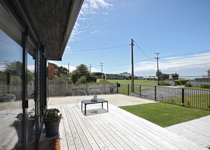  at 20 Moana Street, Riverton