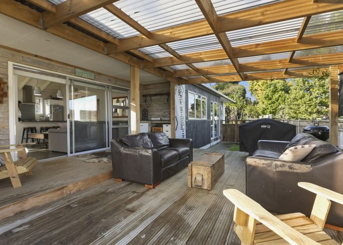  at 47 Cumberland Street, Merrilands, New Plymouth