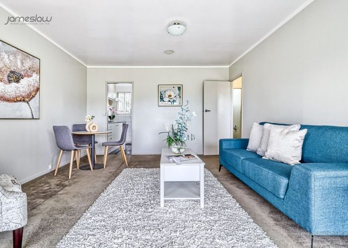  at 2/91 Ferndale Road, Mount Wellington, Auckland