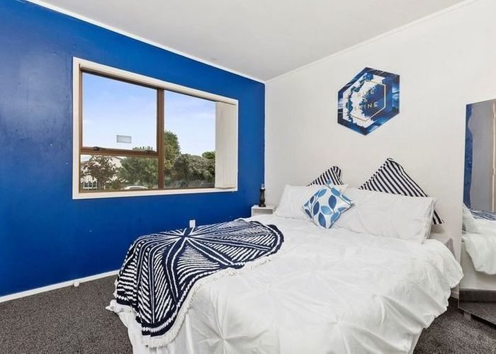  at 1/11 Burundi Avenue, Clendon Park, Manukau City, Auckland