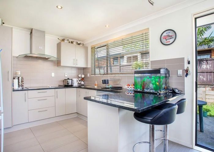  at Glendene, Waitakere City, Auckland