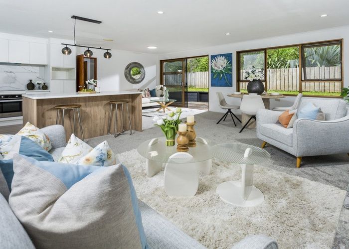  at 58 Ravenwood Drive, Forrest Hill, Auckland