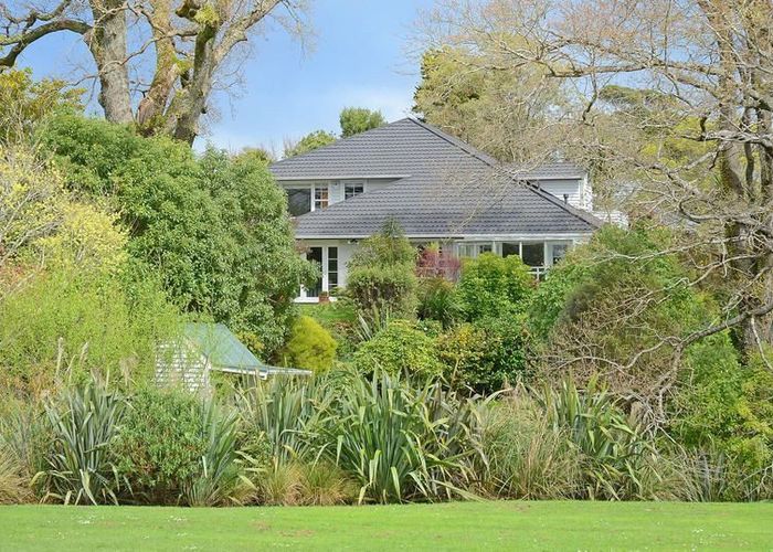  at 110 Barton Avenue, Heretaunga, Upper Hutt, Wellington
