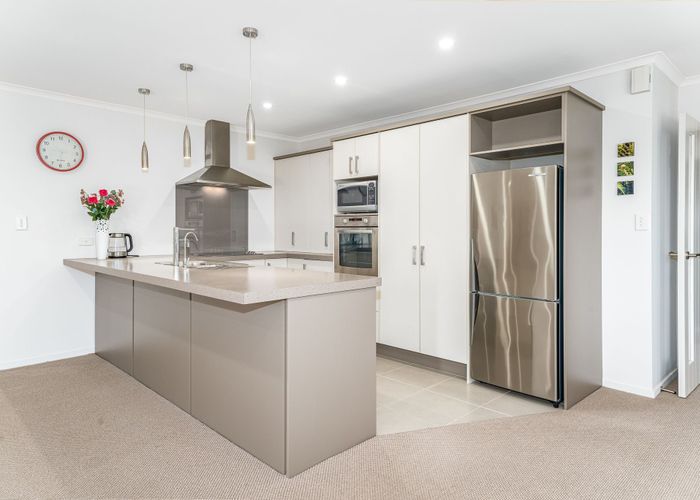  at 19 Tongariro Drive, Aotea, Porirua, Wellington