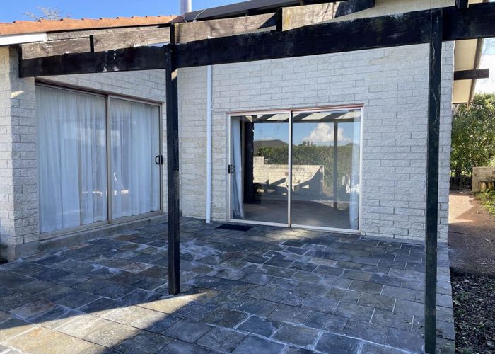  at 9 Stapleford Crescent, Browns Bay, North Shore City, Auckland