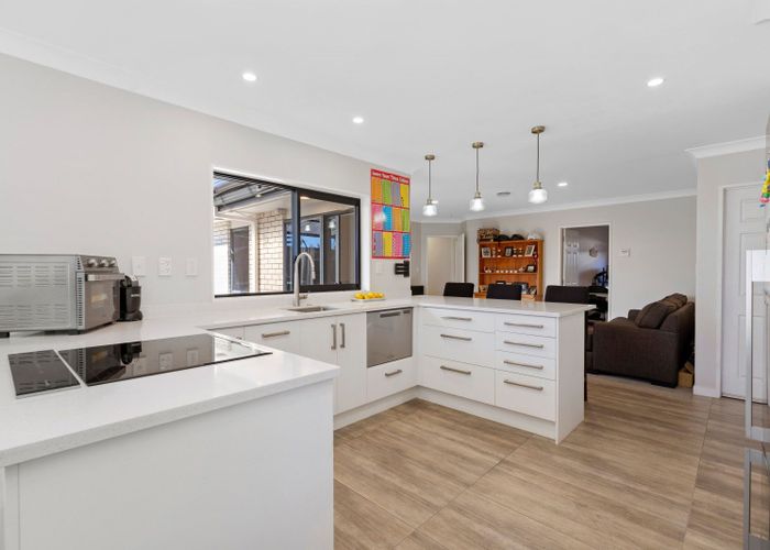 at 39 Donnington Place, Bethlehem, Tauranga, Bay Of Plenty