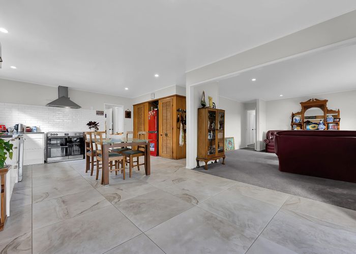  at 303 Glenbrook Beach Road, Waiuku