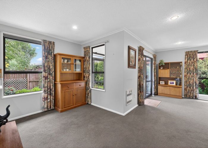  at 2/58a Daniels Road, Redwood, Christchurch City, Canterbury