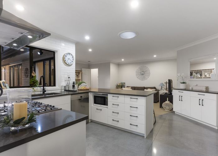  at 3 Roy Maloney Drive, Henderson, Auckland