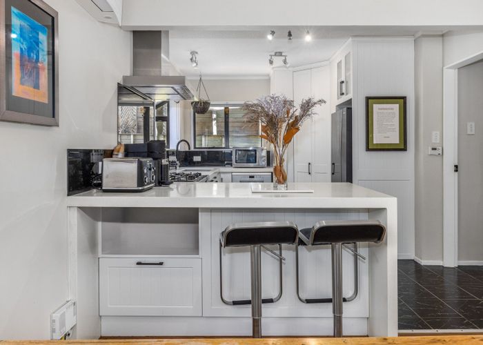  at 40 Postgate Drive, Whitby, Porirua