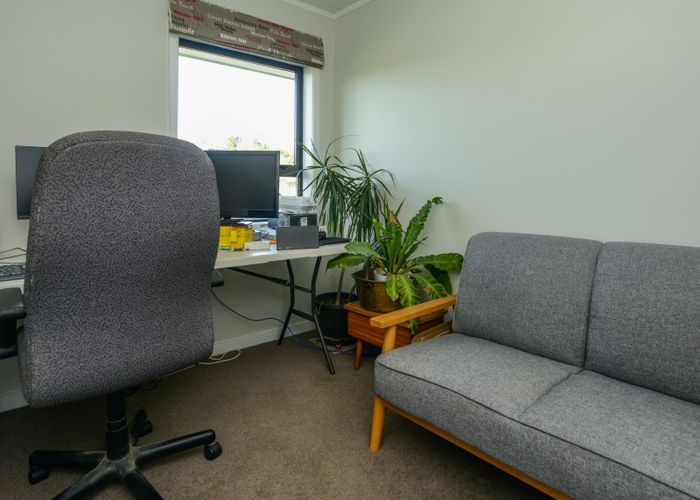  at 6 Churchill Drive, Taradale, Napier