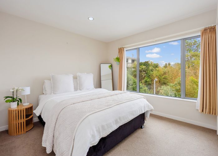  at 39 Mulroy Place, Pinehill, North Shore City, Auckland