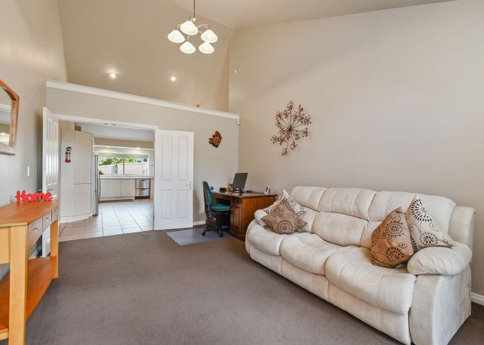  at 7 Guernsey Place, Grandview Heights, Hamilton