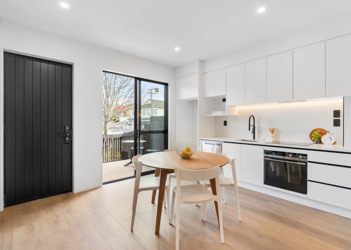  at 1-8/6C Kingsway Avenue, Sandringham, Auckland City, Auckland