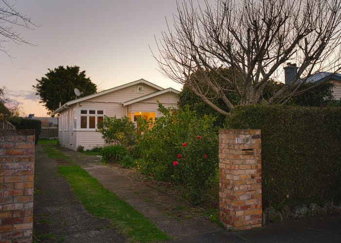  at 11 Calgary Street, Sandringham, Auckland