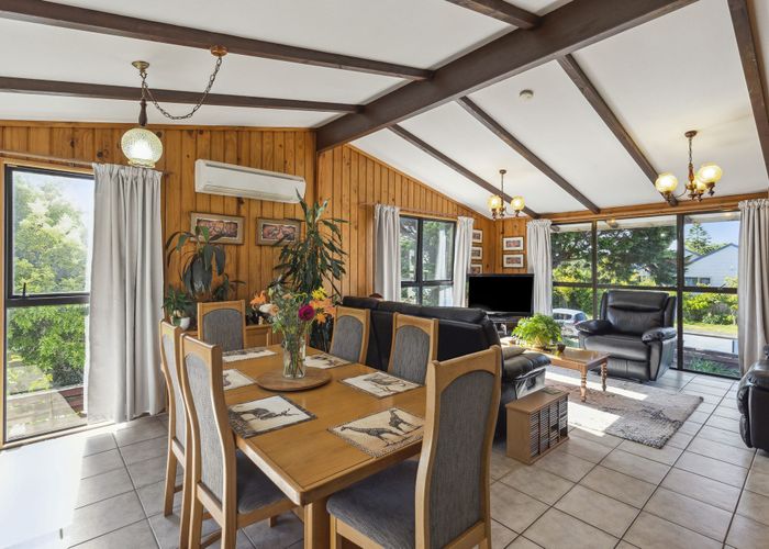  at 24 Freyberg Crescent, Waikanae Beach, Waikanae