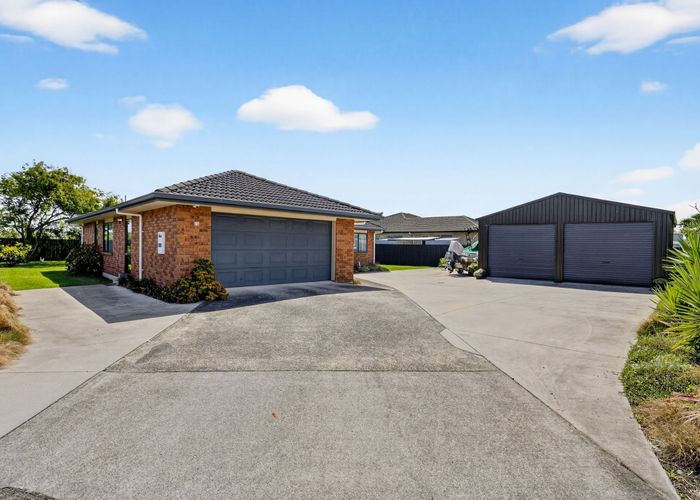  at Helensville, Rodney, Auckland