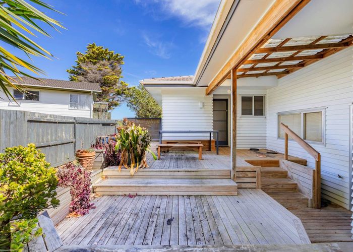  at 2 Redwood Drive, Massey, Auckland